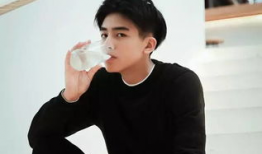 吃瓜爆料王源宋威龙,娱乐圈的甜蜜瓜语